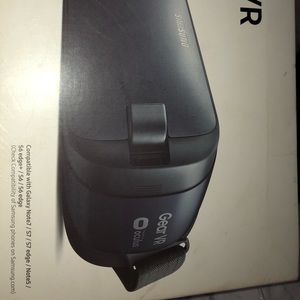 Samsung Gear VR by Oculus